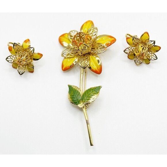 Unsigned Yellow w Orange Tips Enameled Metal Flower Brooch with Clip Earrings - Picture 1 of 3
